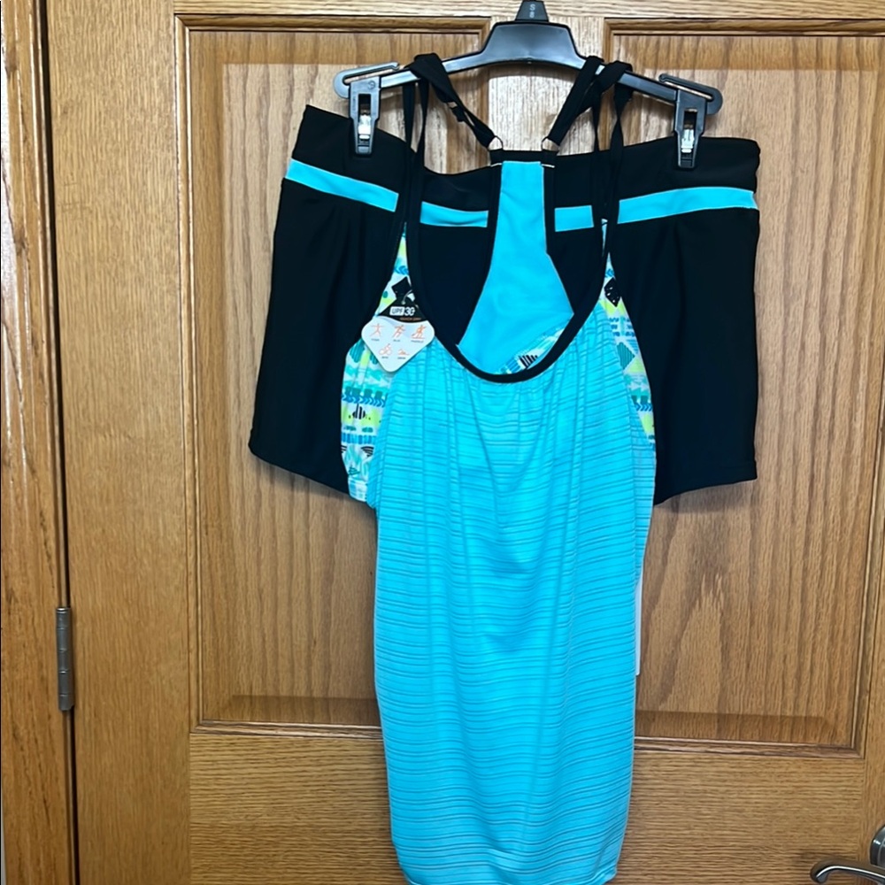 Brand new ZeroXposur Aqua and Black 2 piece Swim Set